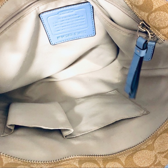 HP Best in bags Classic Coach Tote Authent w/blue - Picture 6 of 8